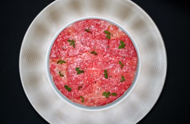 Wagyu-Rind - Wagyu-Rind - Sesam - Babybasilikum
Restaurant: Shiki Wien