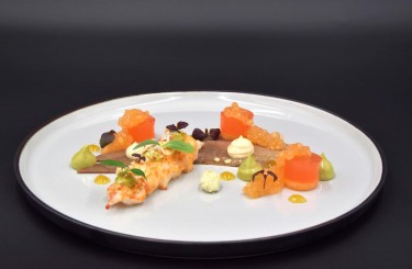 Langostino und Kalbszunge - Langostino & Kalbszunge mit Melone & Pistazienmalto
Koch: Michael Broger
Restaurant: Walserstube Jägerstube in Lech am Arlberg
